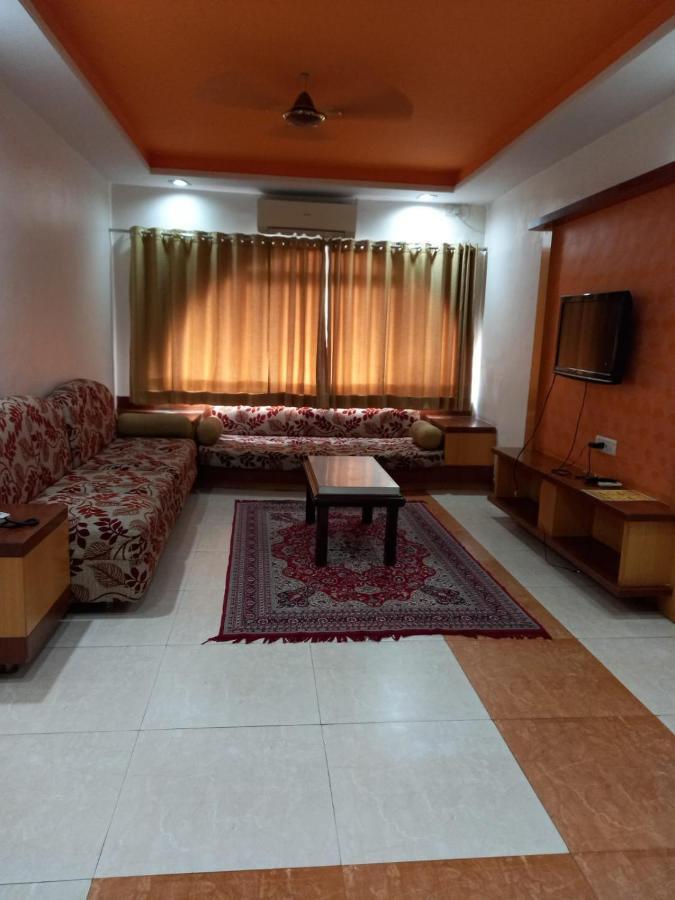 Sharan Hotel Shirdi Extérieur photo